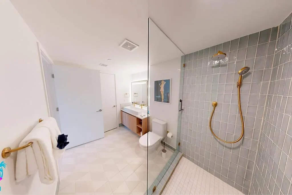 아파트 Stunning 2 Bed 2 Bath W Balcony & Incredible Views