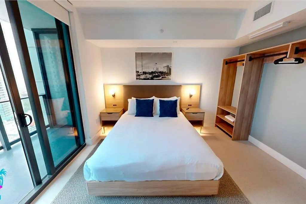 Stunning 2 Bed 2 Bath W Balcony & Incredible Views 아파트