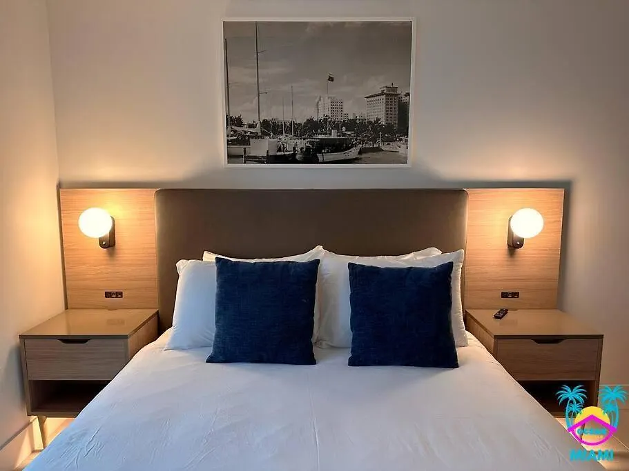 아파트 Stunning 2 Bed 2 Bath W Balcony & Incredible Views *