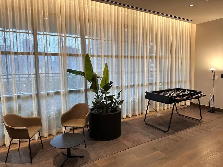 Stunning 2 Bed 2 Bath W Balcony & Incredible Views 아파트