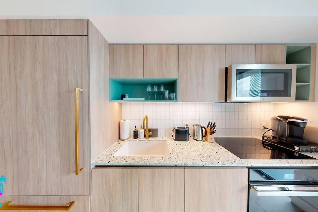 아파트 Stunning 2 Bed 2 Bath W Balcony & Incredible Views