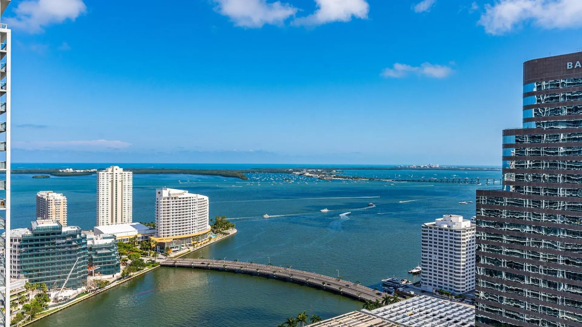 Large In W With Bay Views *