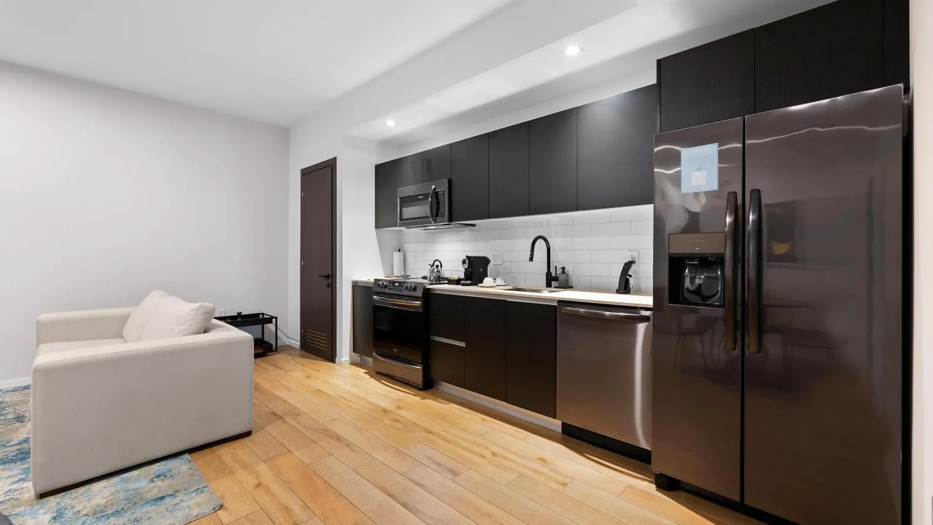 Studio With A City View Near Bayside *