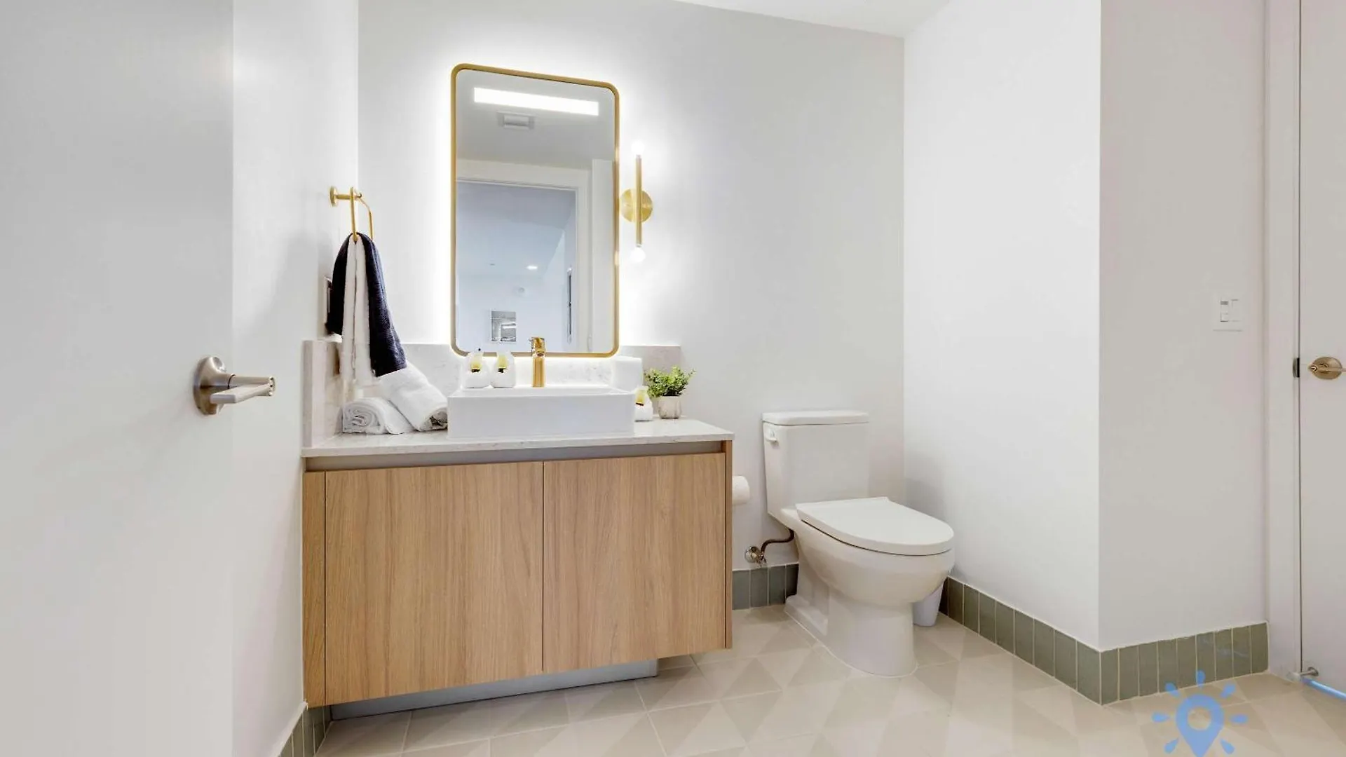 Luxury 2 Bedrooms Balcony Pool & Gym Miami