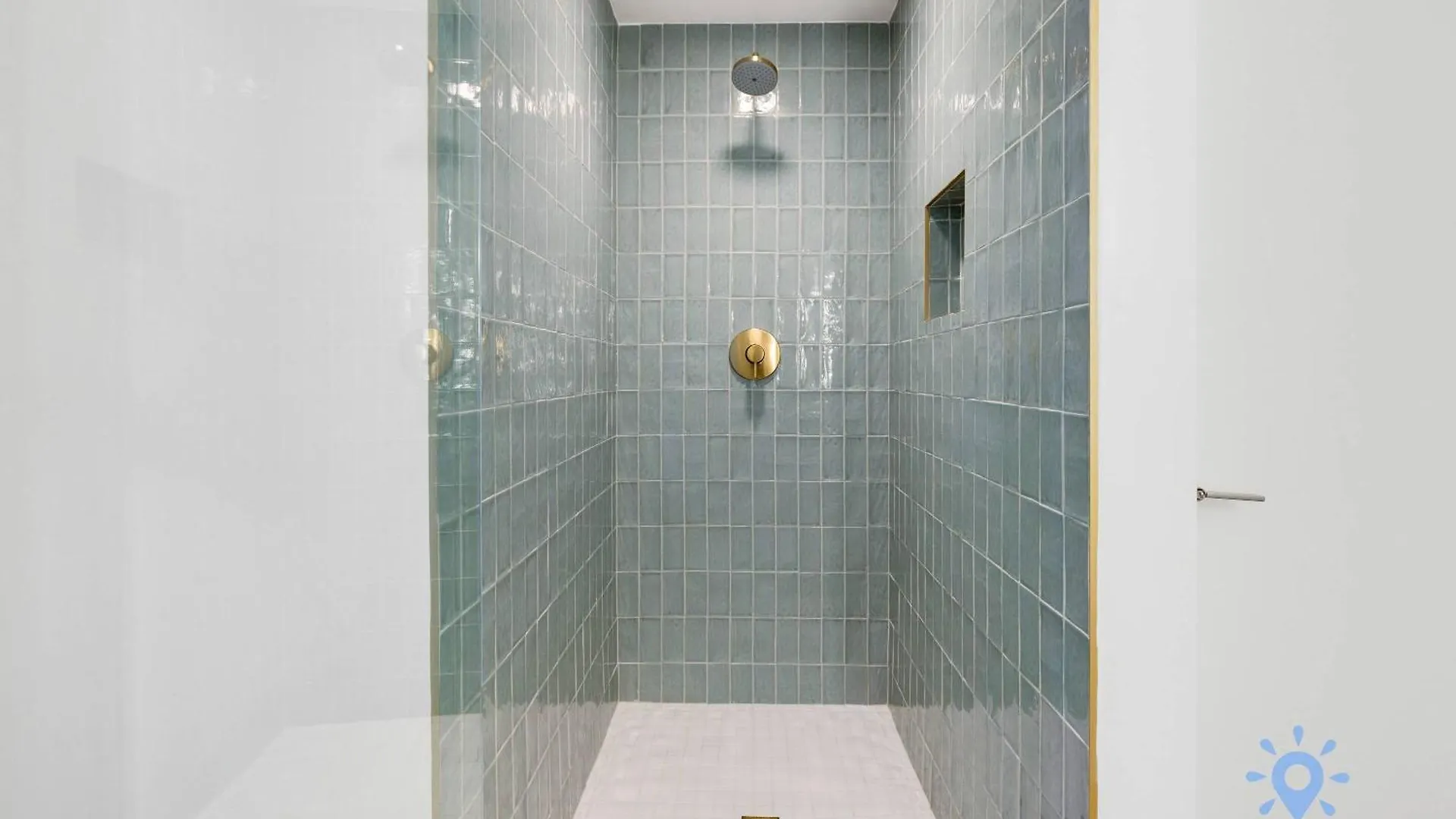 Luxury 2 Bedrooms Balcony Pool & Gym * Miami