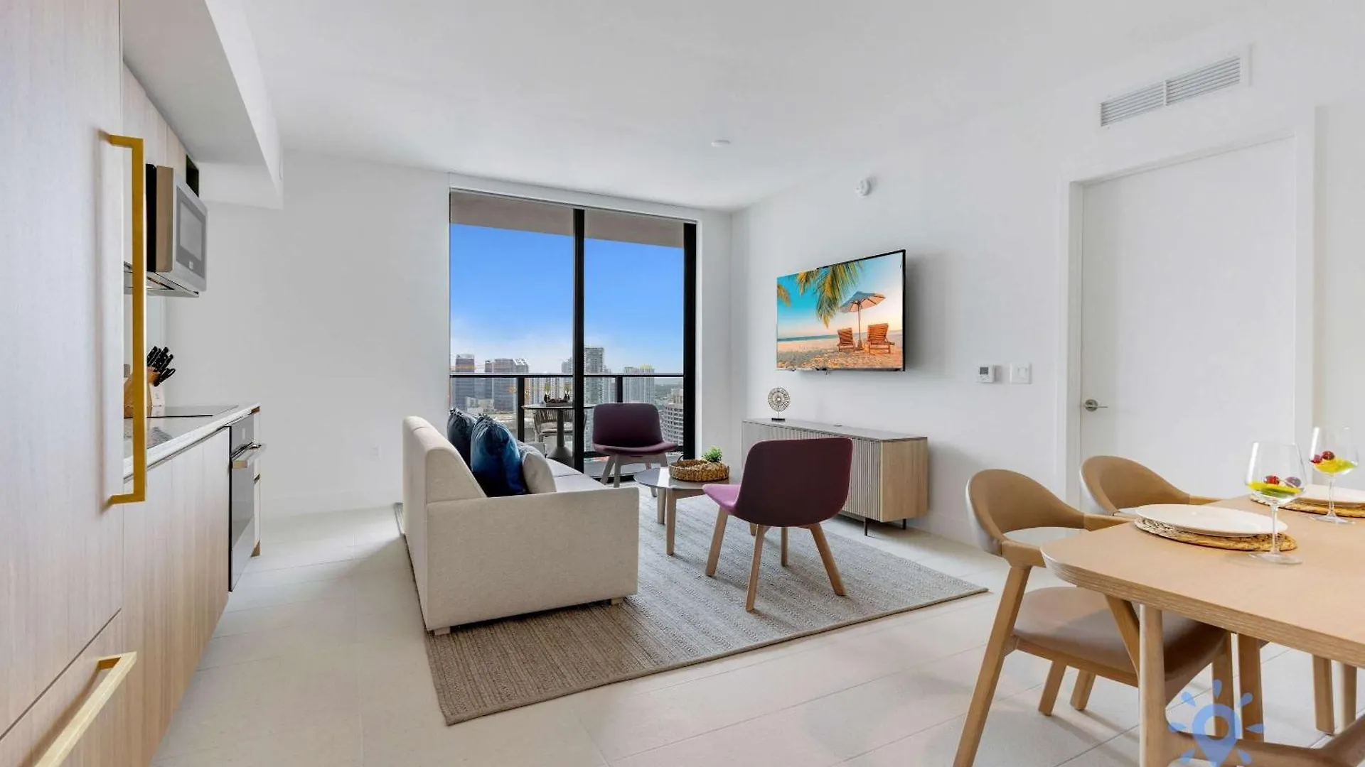 Apartment Luxury 2 Bedrooms Balcony Pool & Gym *