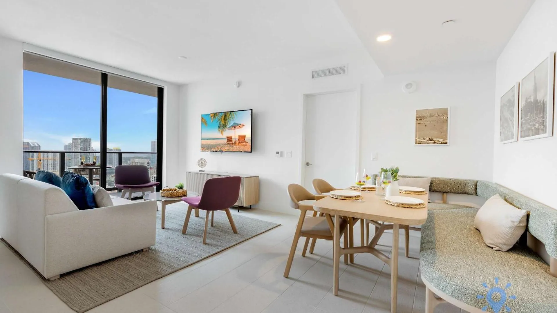 Luxury 2 Bedrooms Balcony Pool & Gym *