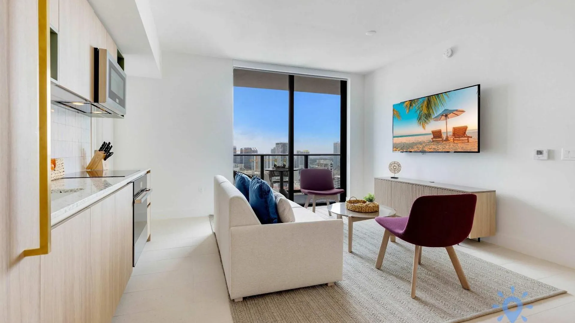 Luxury 2 Bedrooms Balcony Pool & Gym Miami