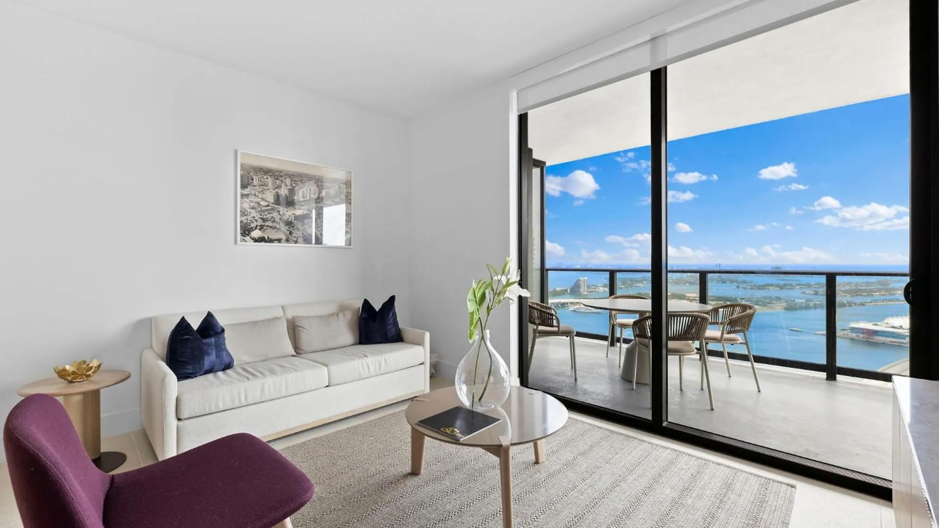 Lux Downtown W Free Parking Apartment Miami