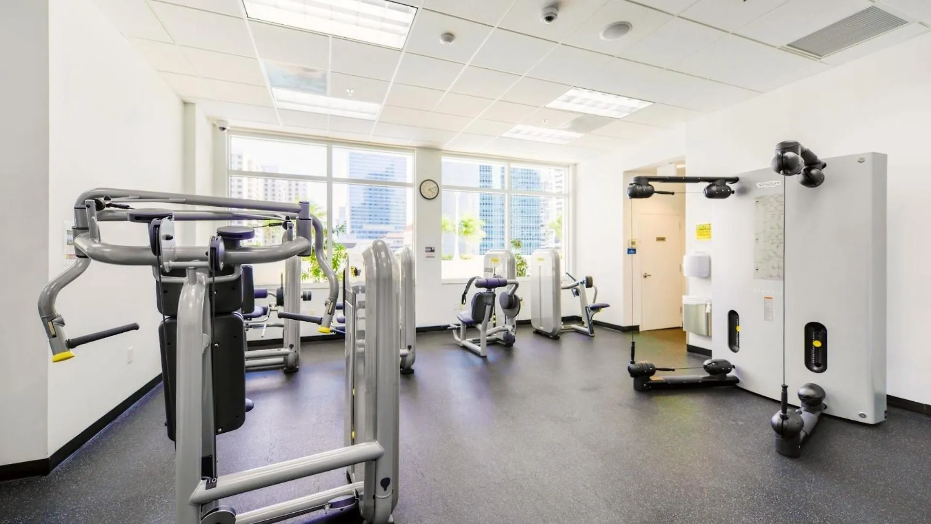 Breathtaking Views & Prime Location In Brickell * Miami