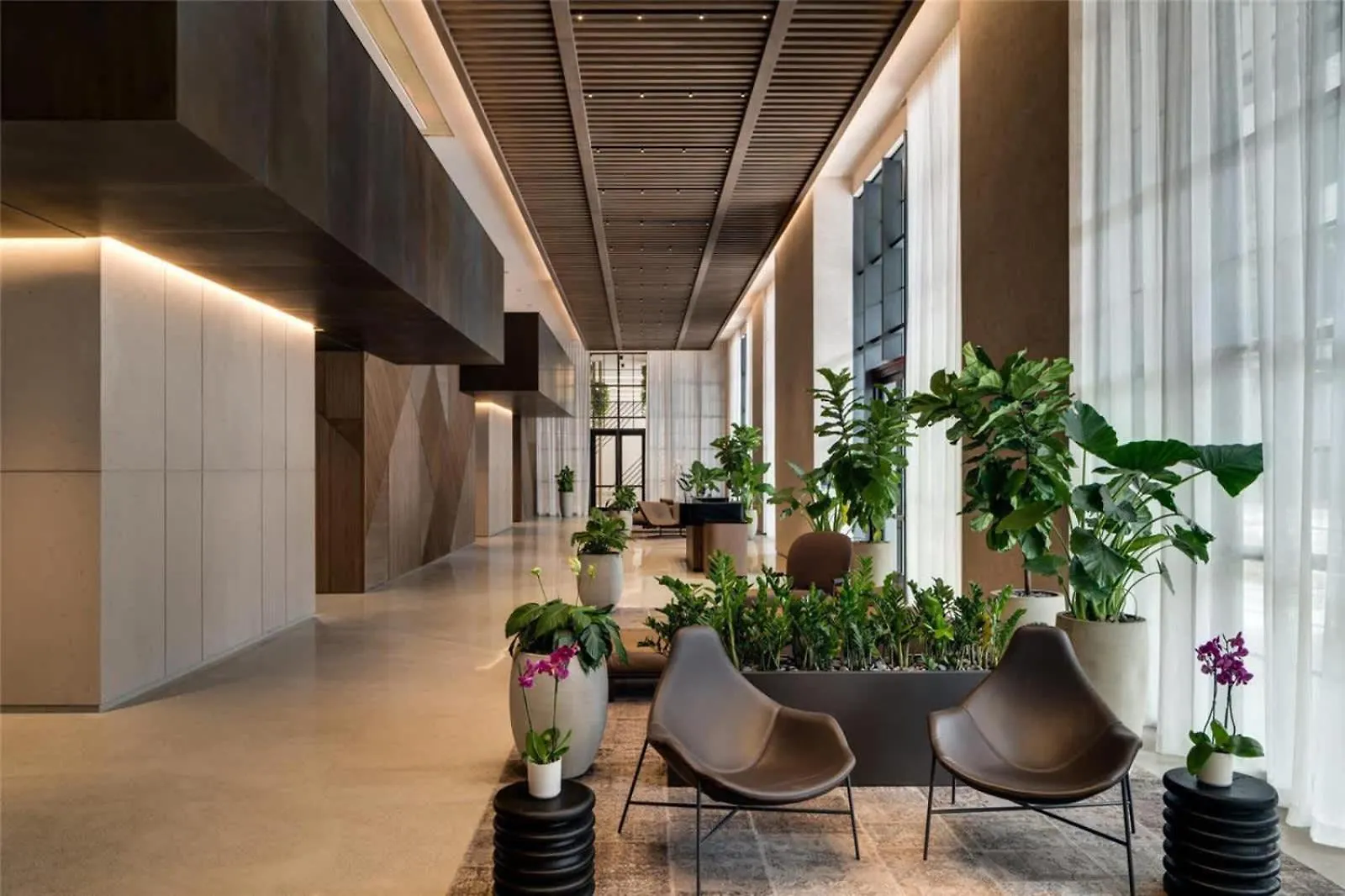 Apartment Chic Downtown - Views Gym & Pool *