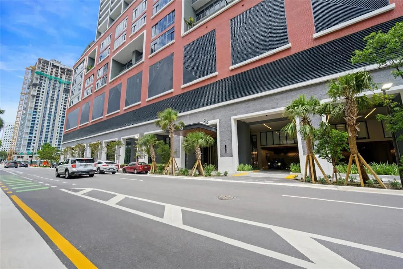 Apartment Chic Downtown - Views Gym & Pool *