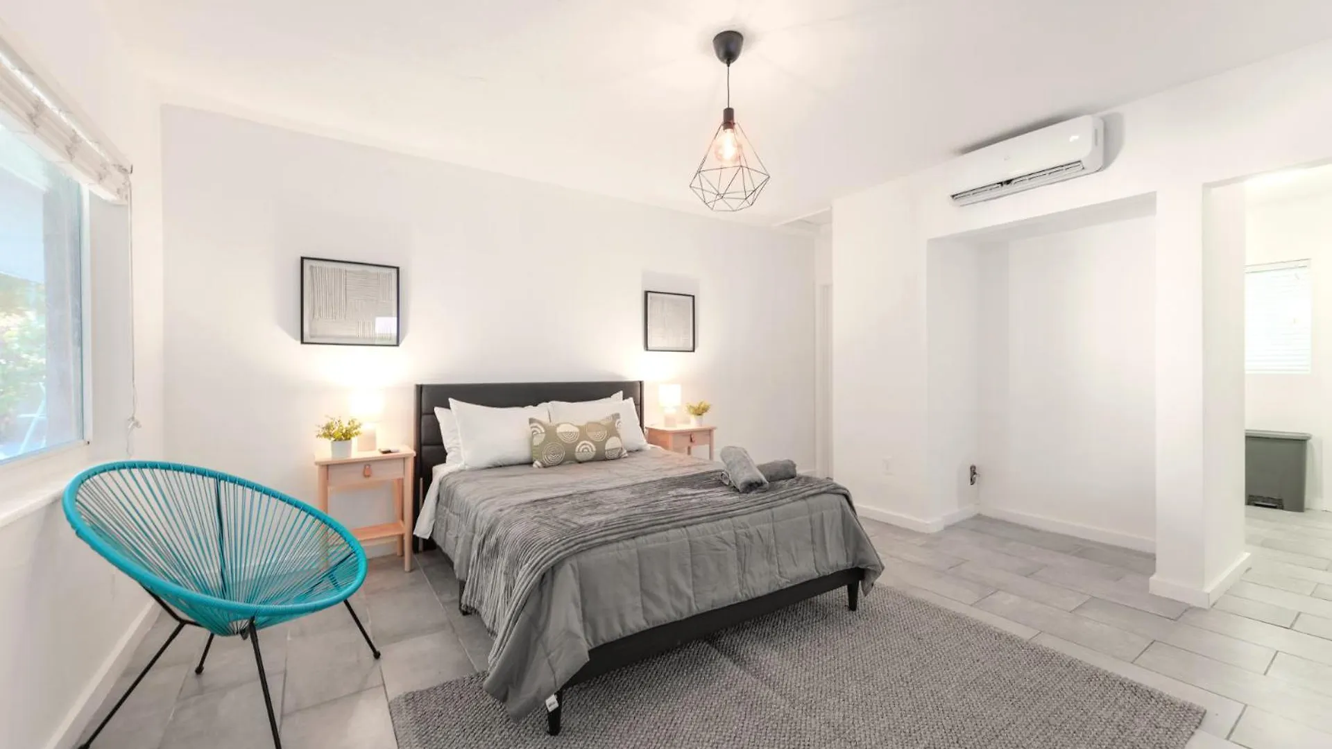 Apartment Convenient 15 Min From The *