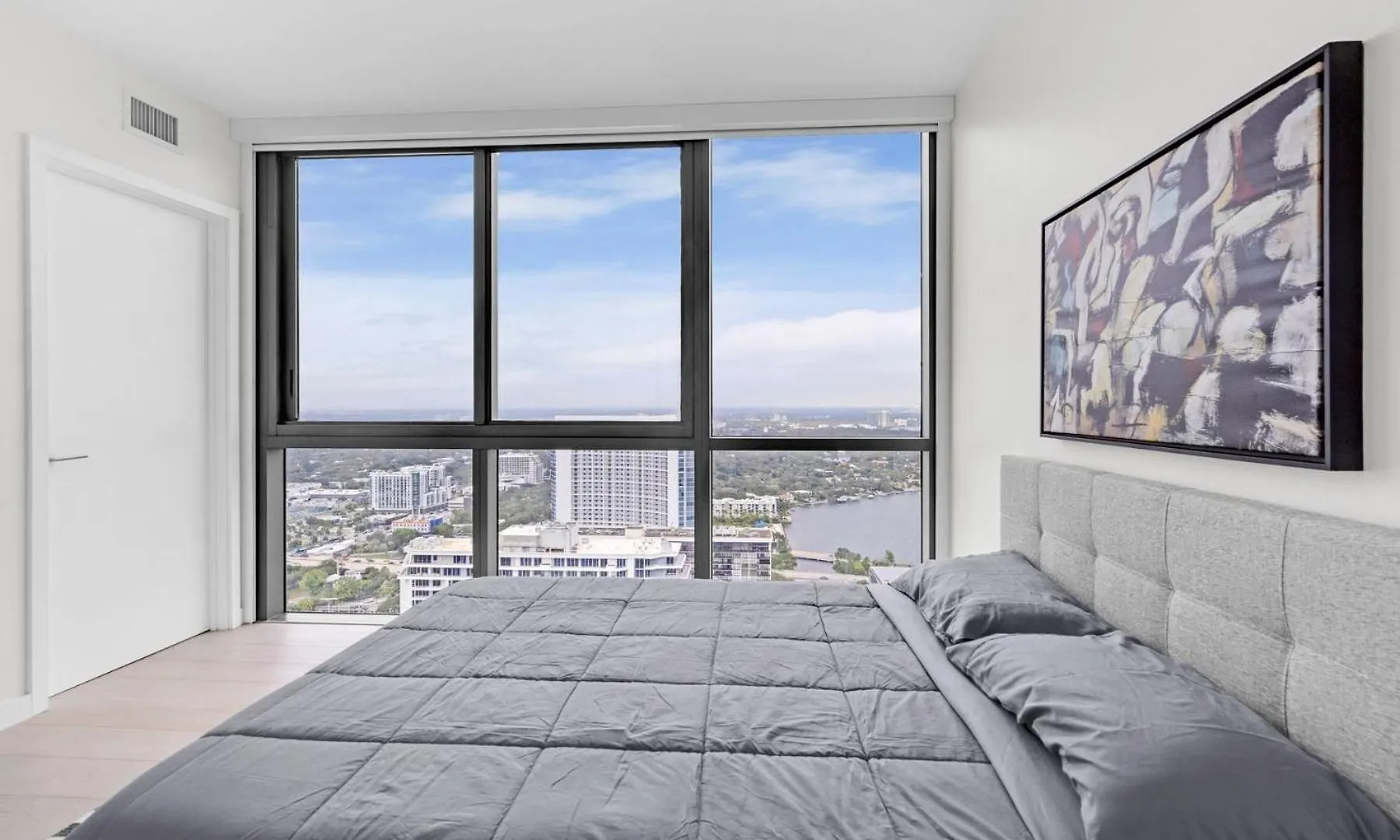 Luxury Corner Unit With Stunning Bay Views Miami