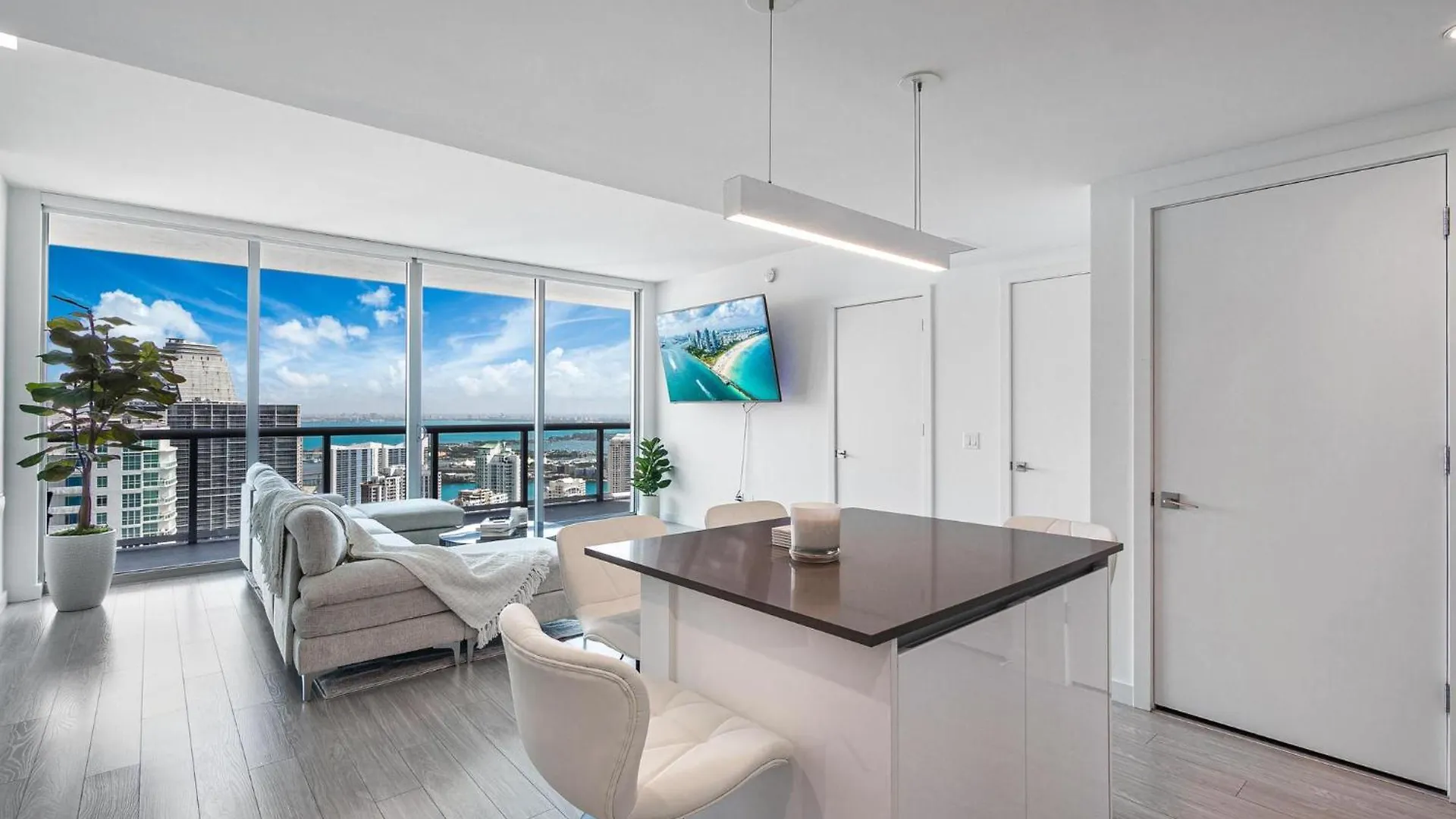 Brickell Sky View Penthouse! * Miami
