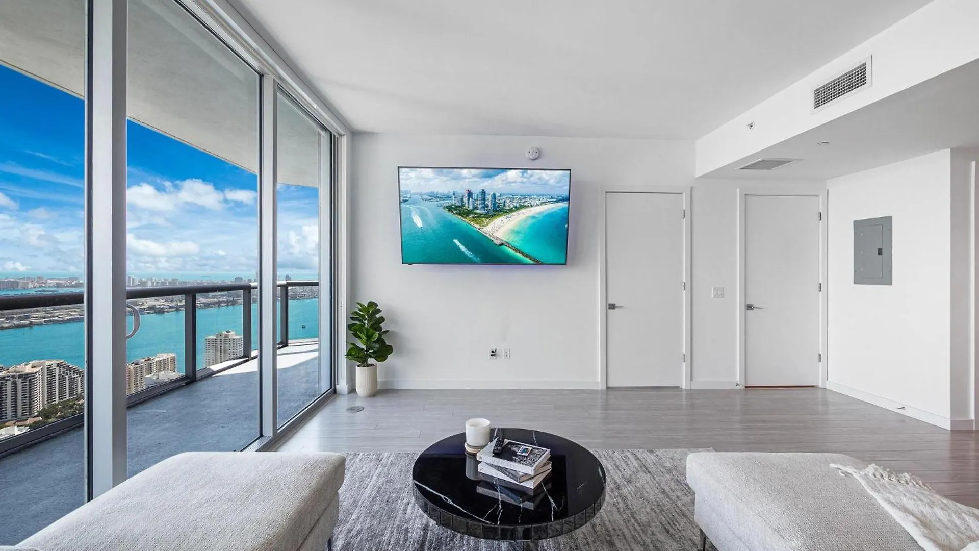 Brickell Sky View Penthouse! *