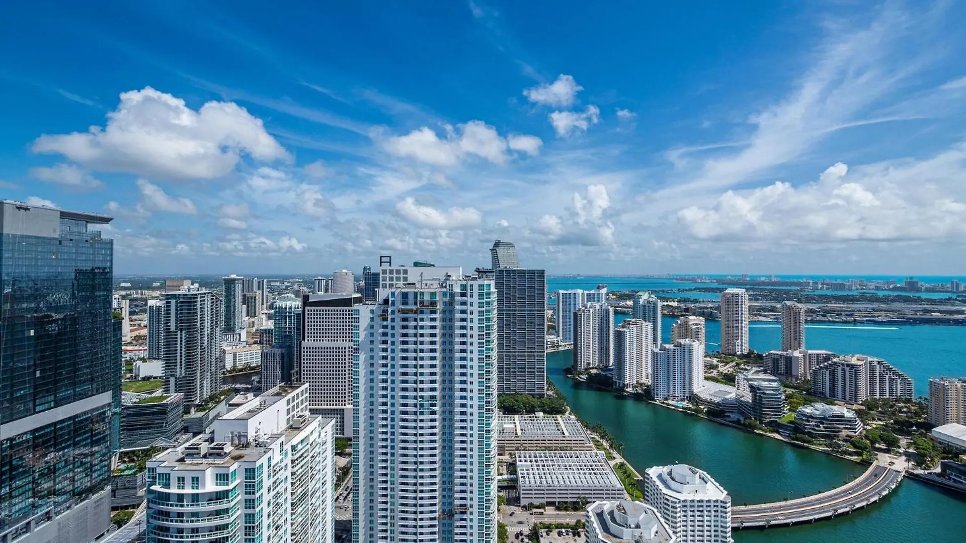 Brickell Sky View Penthouse! Apartment