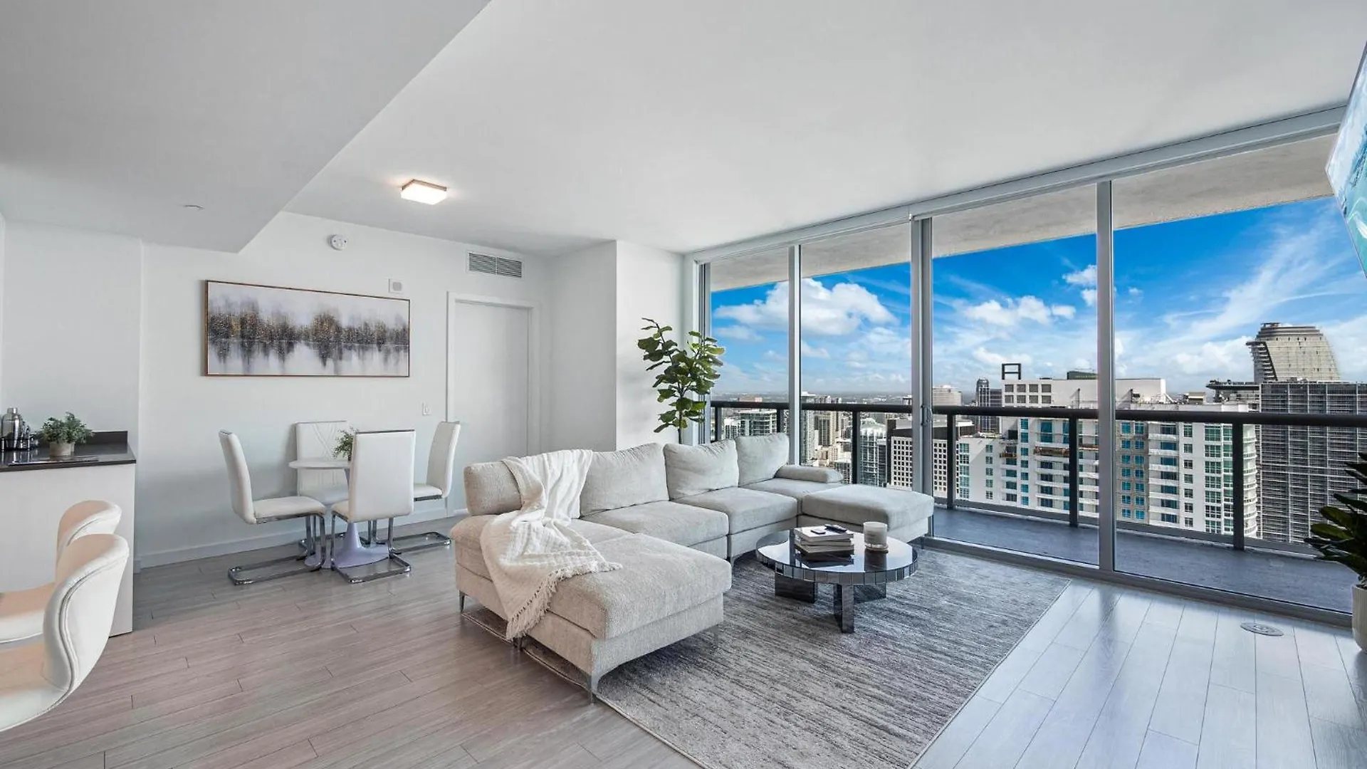 Brickell Sky View Penthouse! Apartment Miami