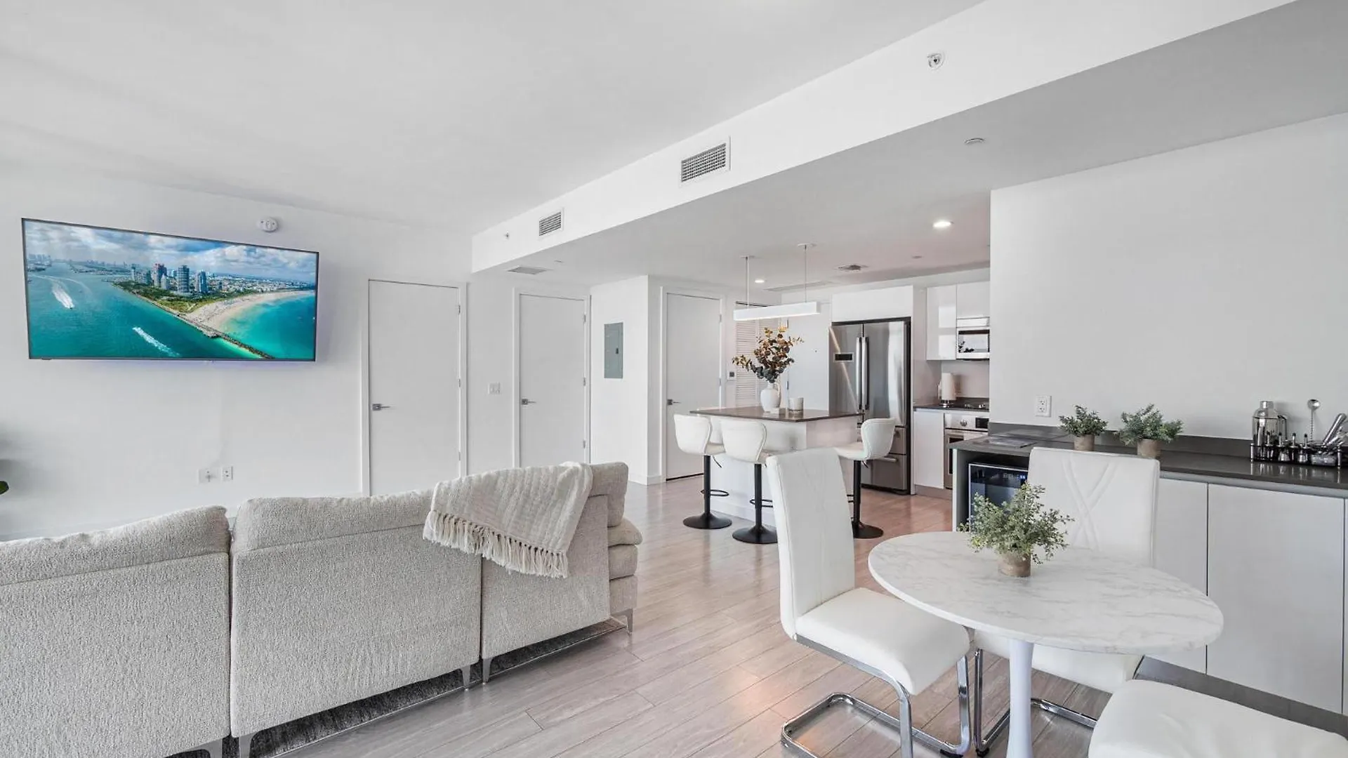 Brickell Sky View Penthouse! * Miami