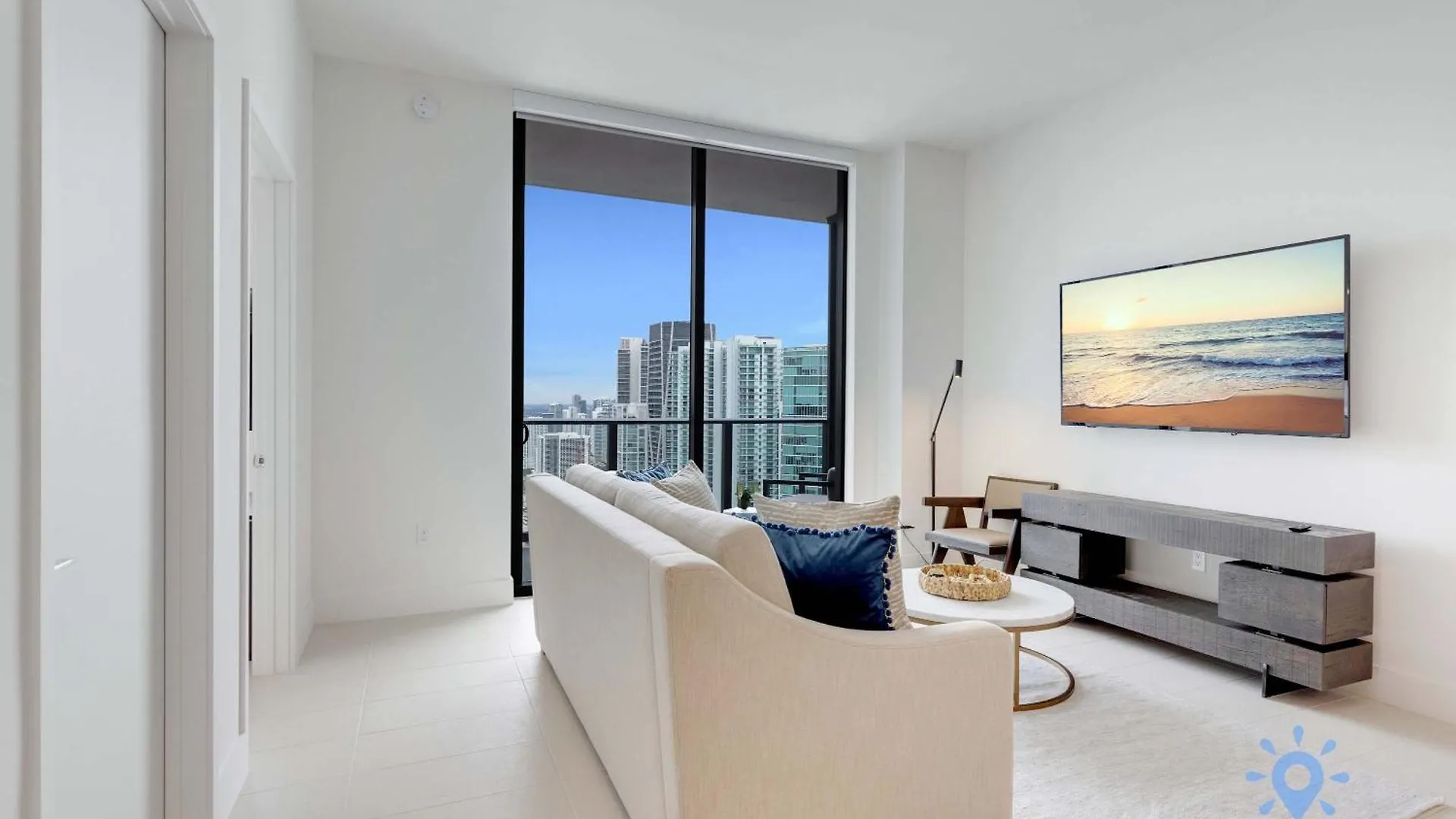 Chic Downtown - Views Gym & Pool