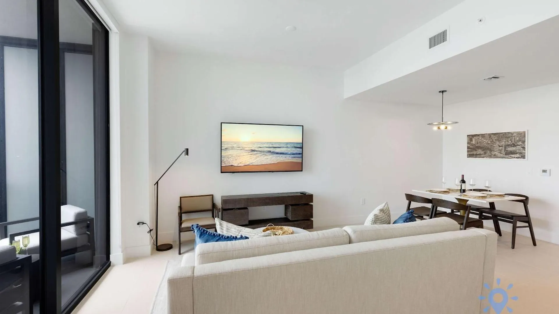 Chic Downtown - Views Gym & Pool Apartment Miami