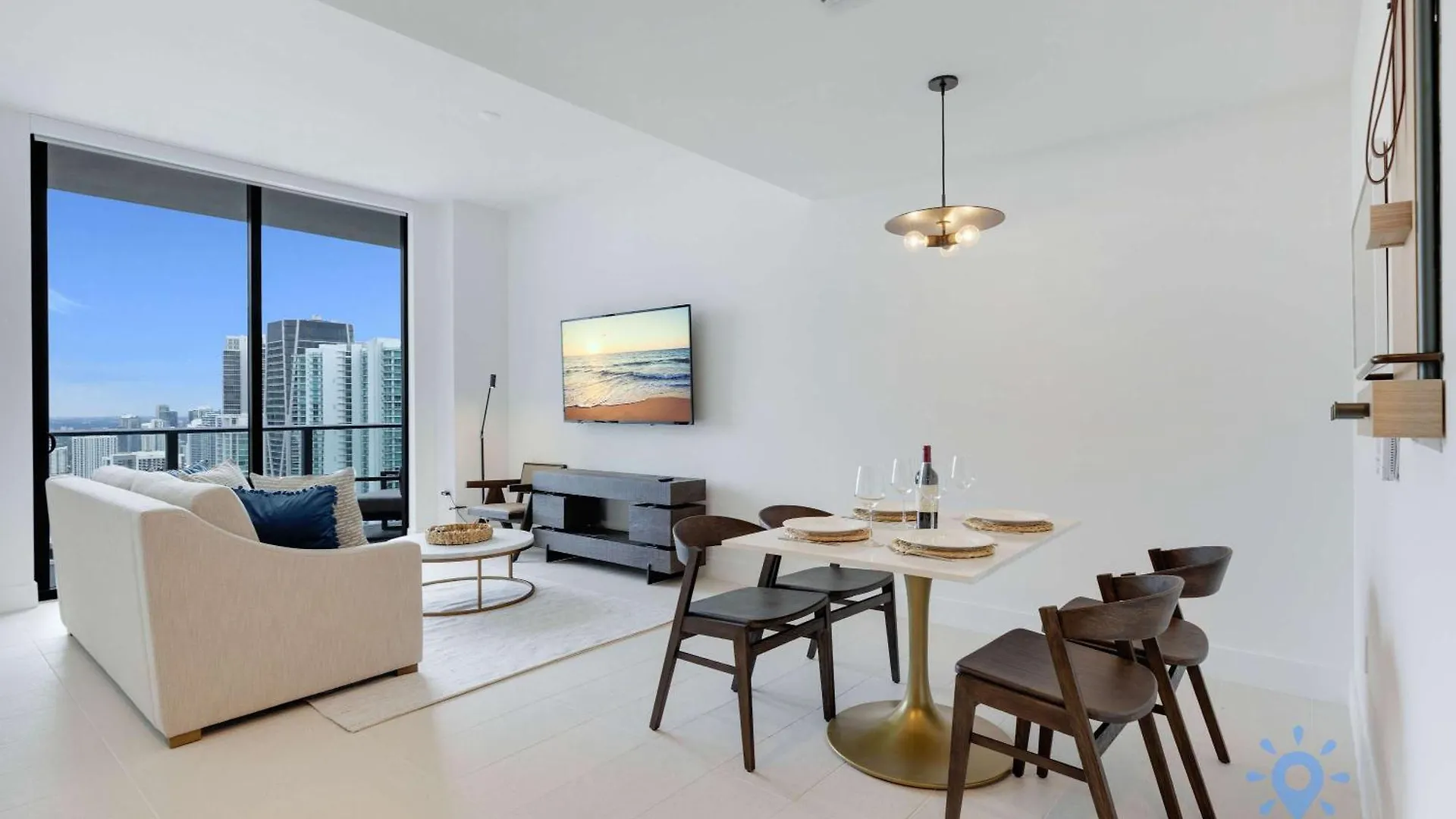 Chic Downtown - Views Gym & Pool Apartment Miami