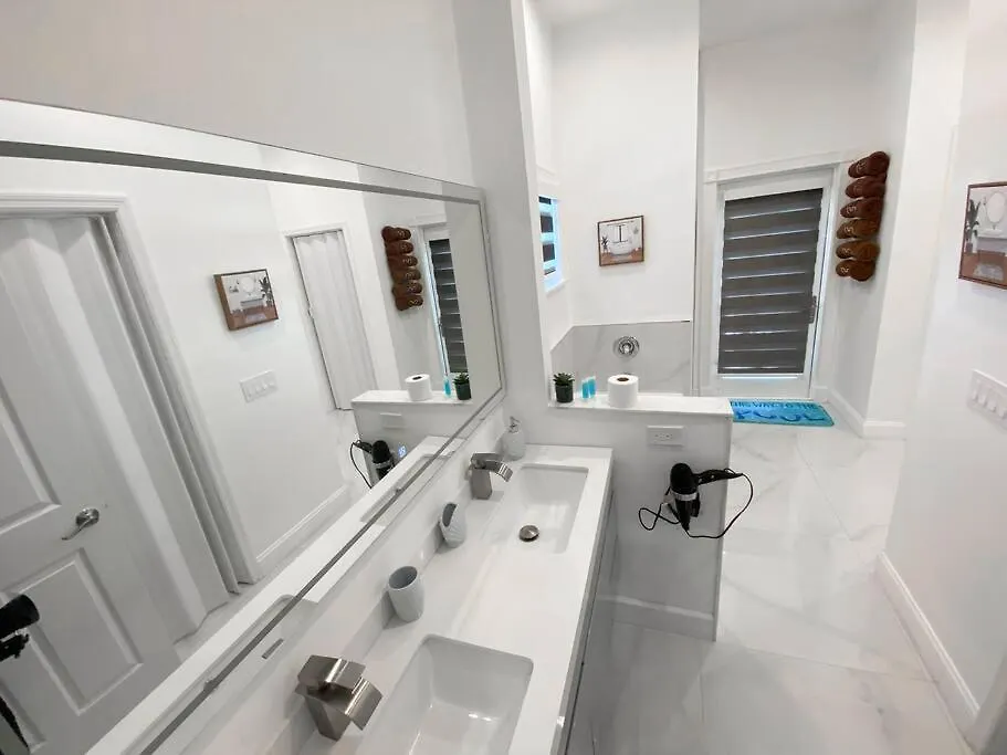 Сasa de vacaciones Of Dreams House Miami