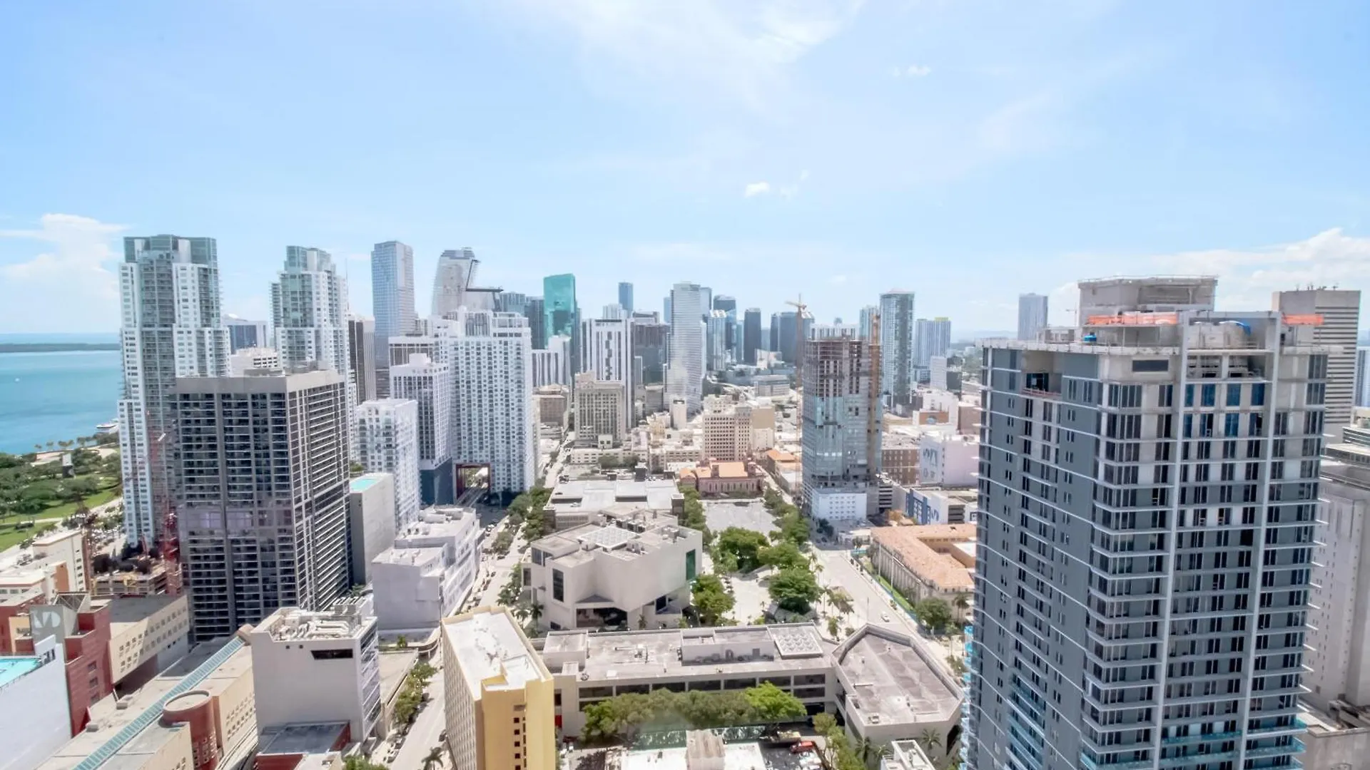 Διαμέρισμα Luxurious 3 Bedroom With A View Μαϊάμι