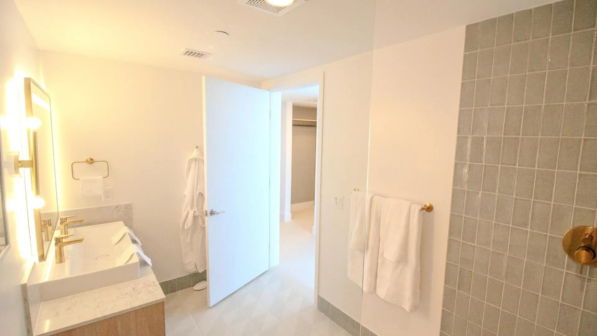 Luxurious 3 Bedroom With A View Μαϊάμι