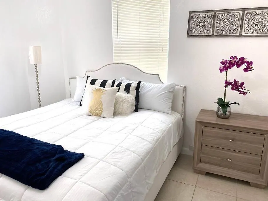 Pool Design District- 2 Bedroom Apartament Miami