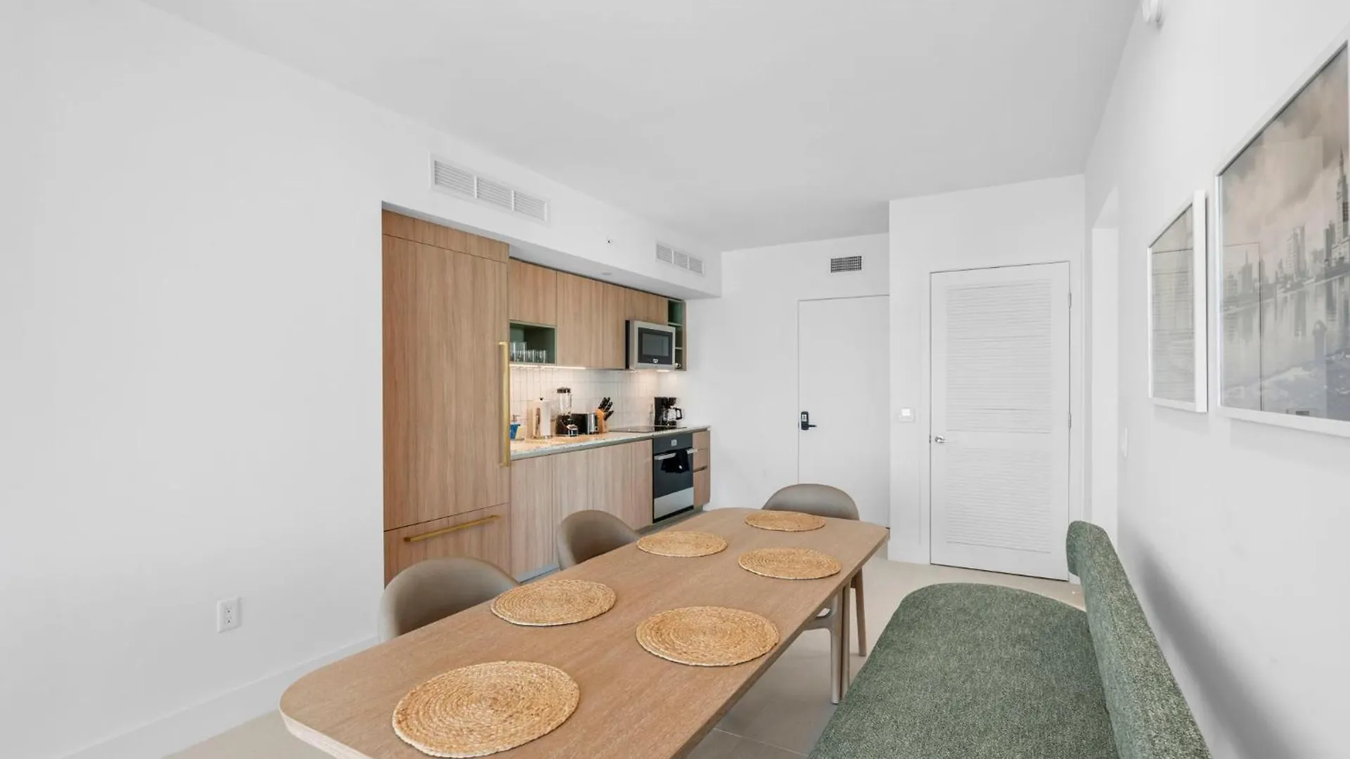 Exclusive W 3br And Stunning Sea Views! *