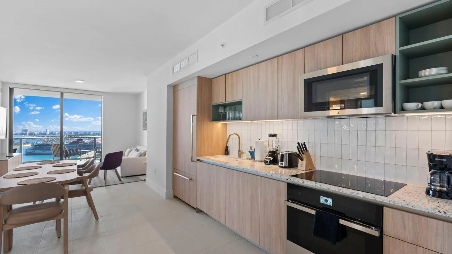 Exclusive W 3br And Stunning Sea Views! * Miami