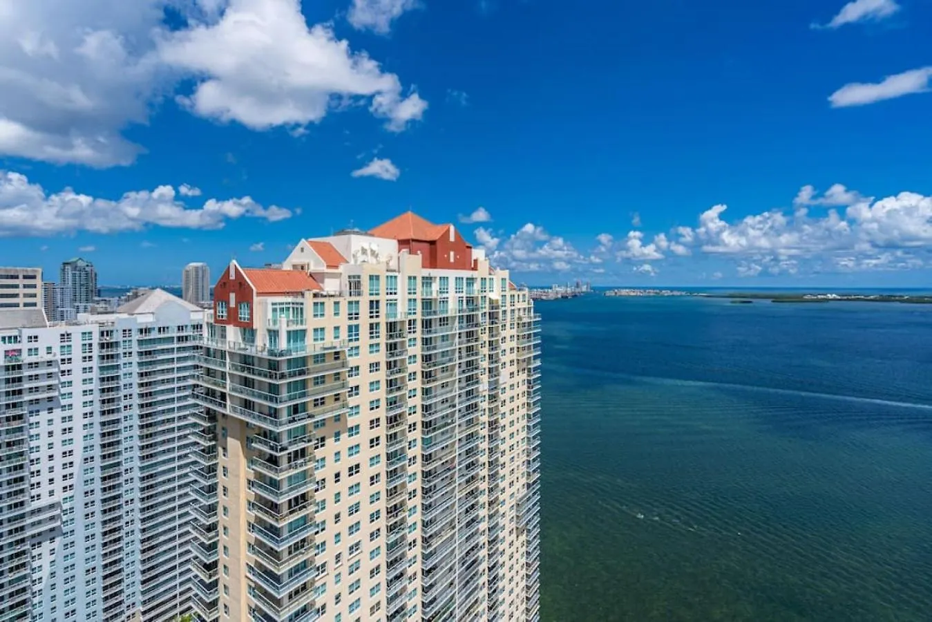 Dom wakacyjny Dreamy Oceanfront Highfloor Corner Unit 2and2 Den *