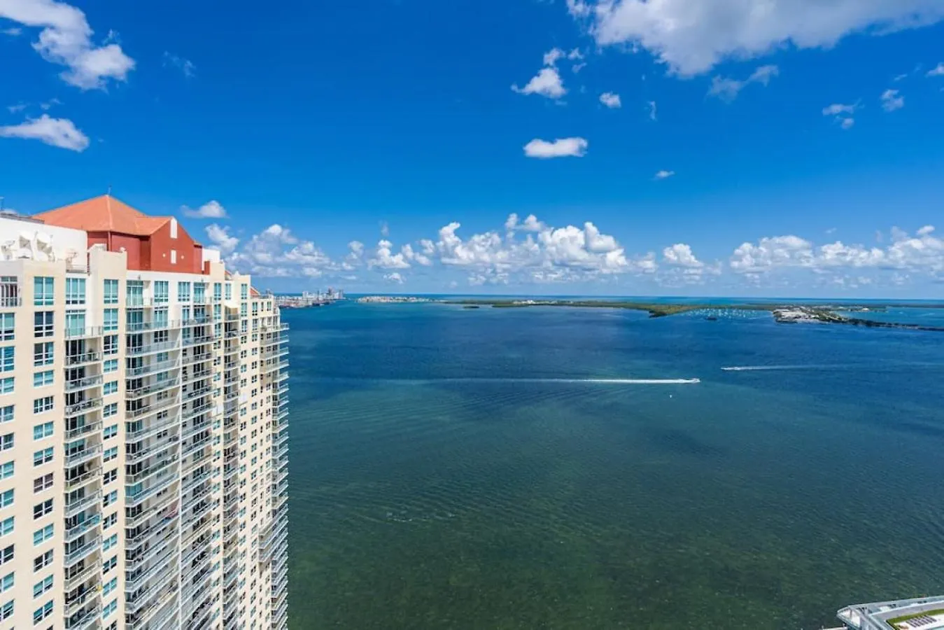 Dreamy Oceanfront Highfloor Corner Unit 2and2 Den Dom wakacyjny *