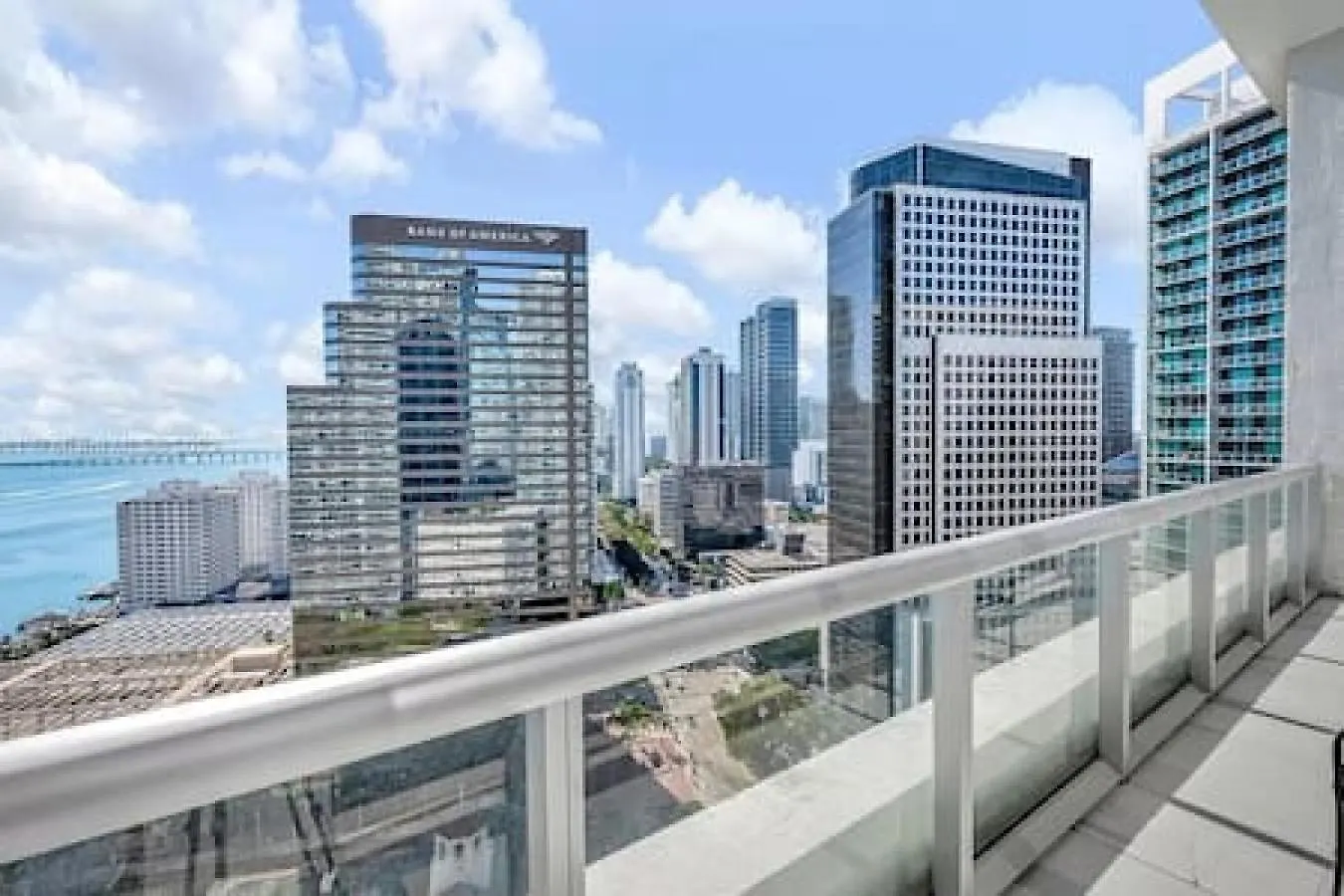 Casa de Férias 28th Floor Icon Brickell Penthouse With Views