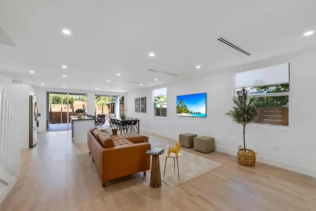 Βίλα Up To 12 Guests! Modern Near Wynwood 29! *