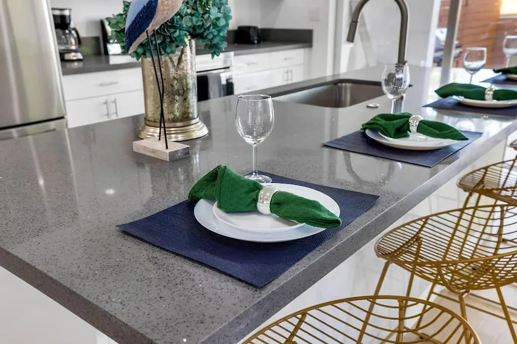Up To 12 Guests! Modern Near Wynwood 29! Μαϊάμι