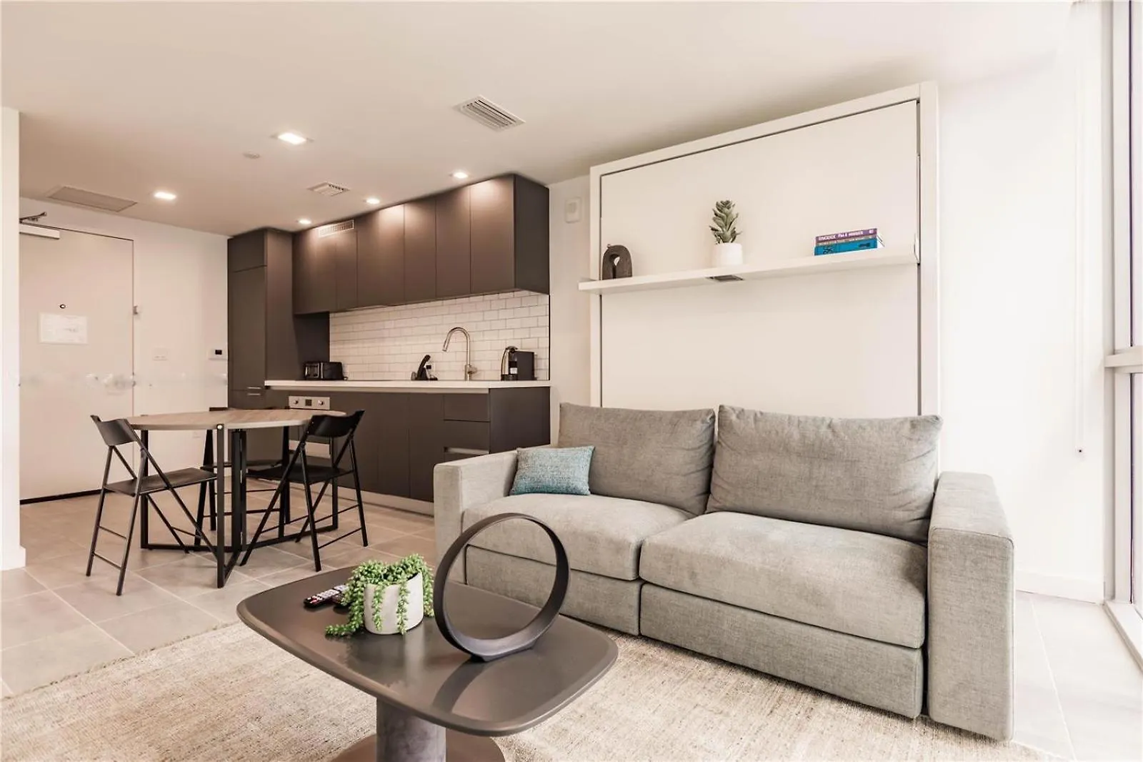 Apartment Exclusive W Beautiful Views And Full Amenities! Miami