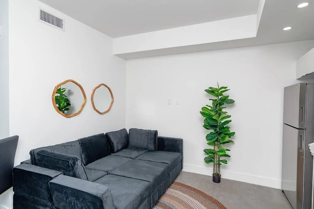 King Bed Brand New Oasis Minutes To Brickell 公寓 *
