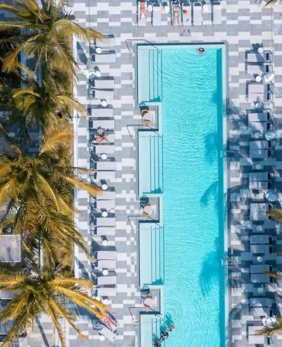 Modern - Pool Access In Prime Area * Μαϊάμι