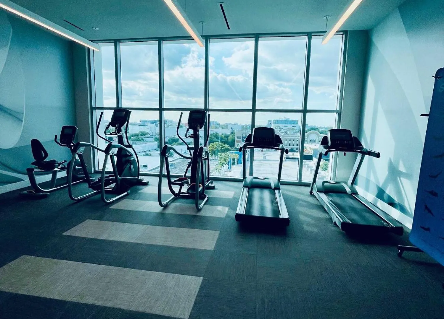 Hébergement de vacances Design District Amazing Views Bayview's At Quadro By Rent4us *