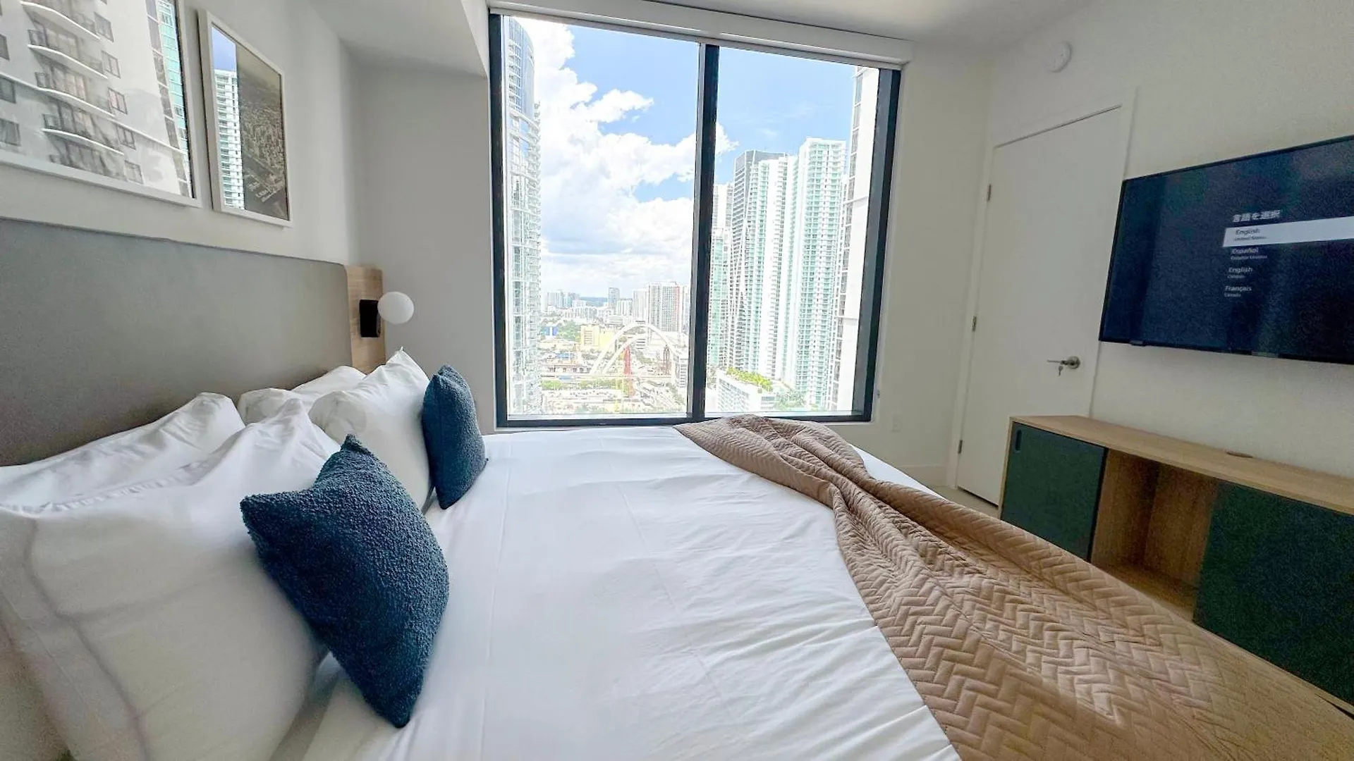 Stylish One Bedroom In The Heart Of Vibrant Downtown- Daily Fee And Parking Not Included 迈阿密