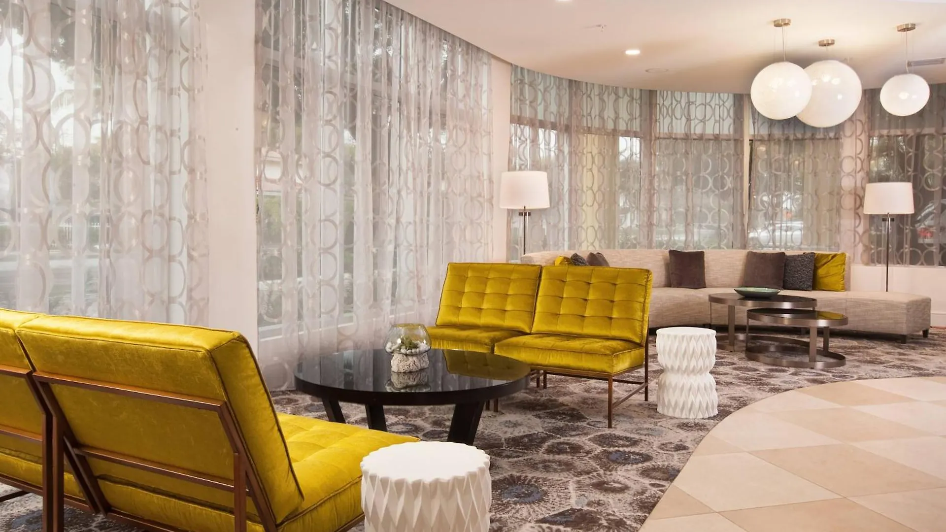 Courtyard Coral Gables Hotel Miami
