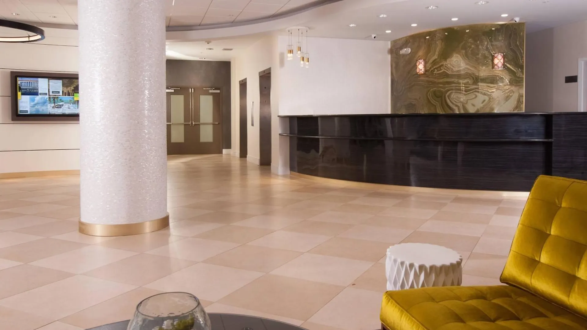 Courtyard Coral Gables Hotel Miami