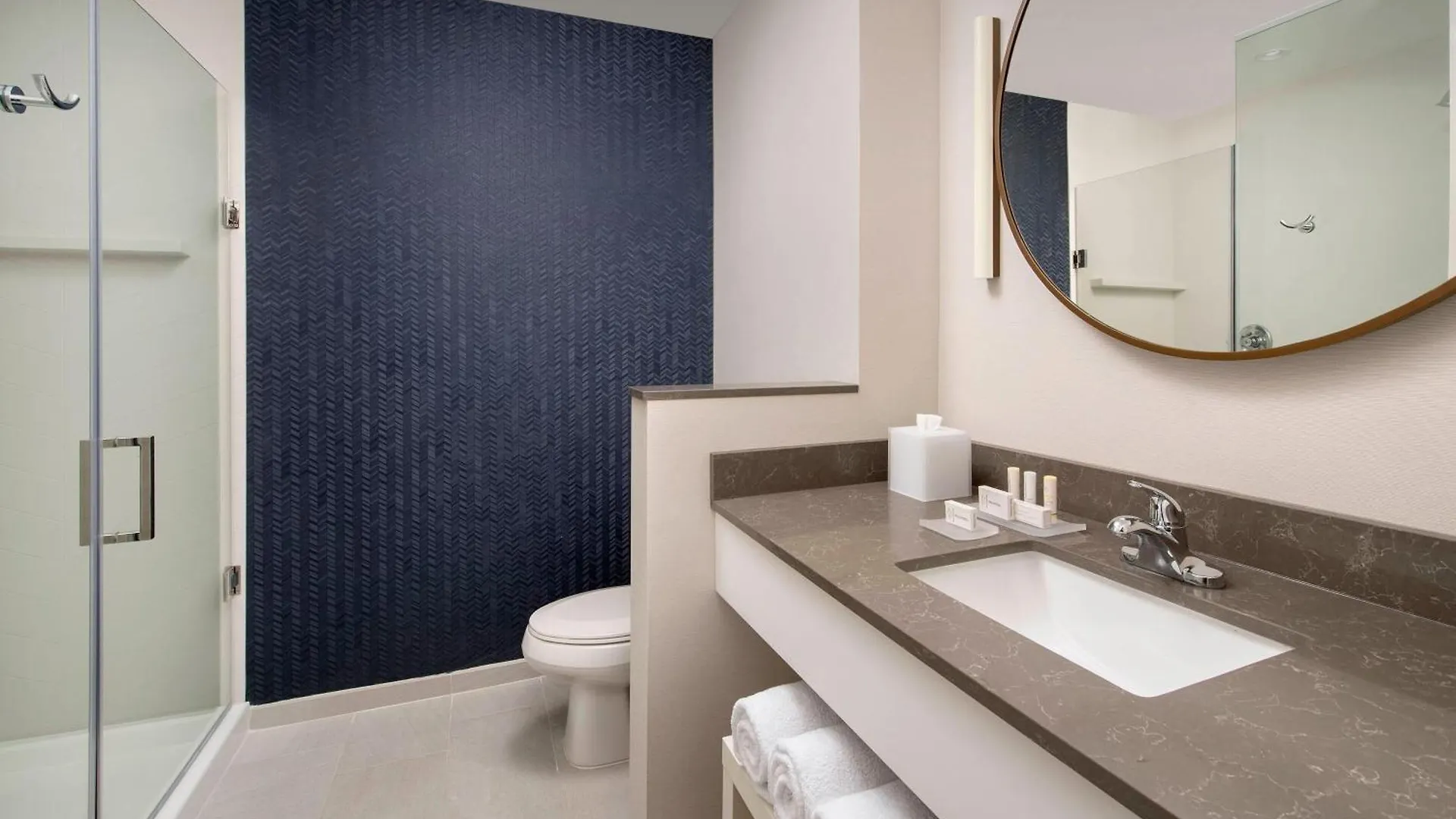 Fairfield & By Marriott Miami Airport West/doral Hotel 3*