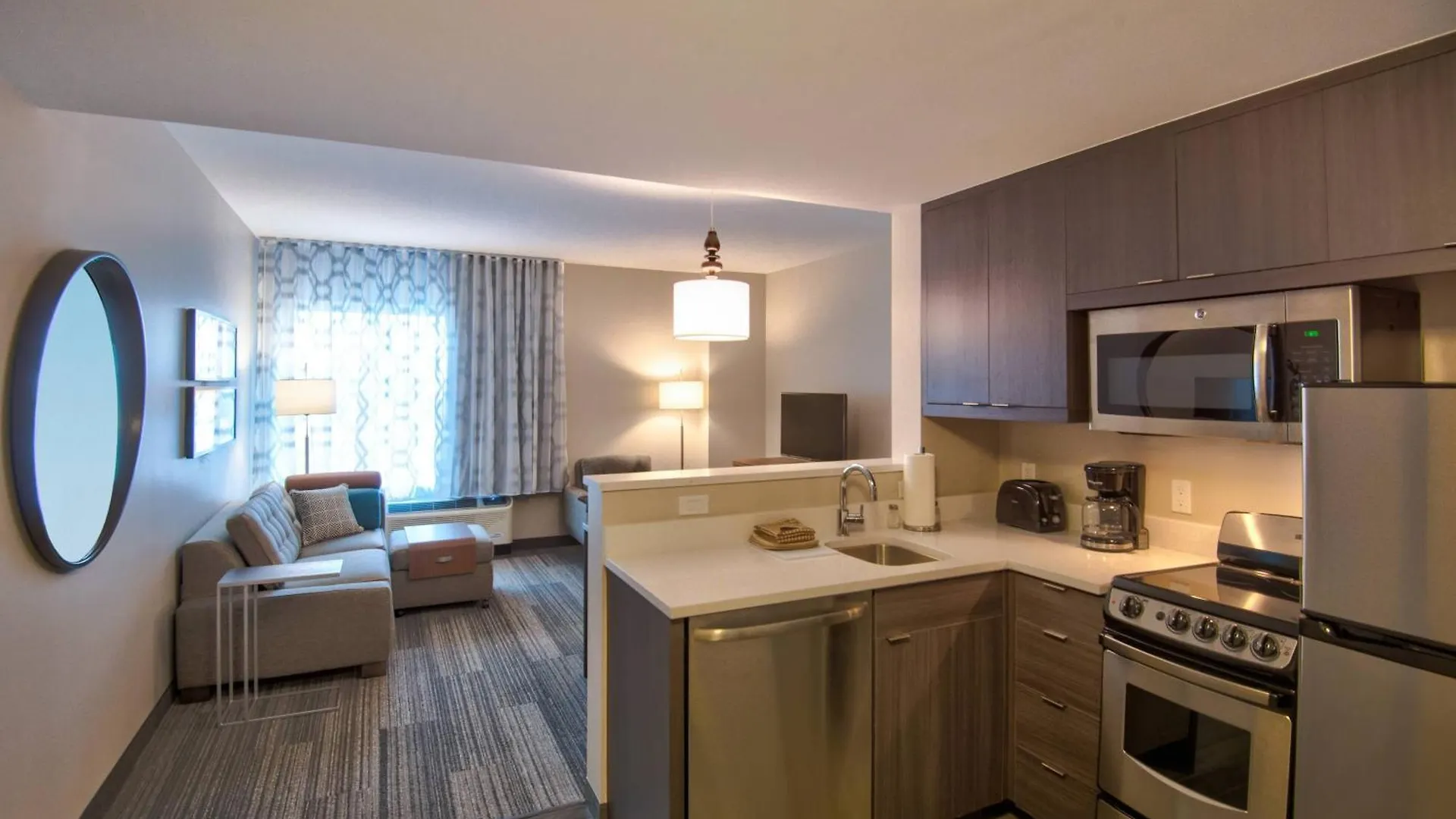 Towneplace By Marriott Airport 3*