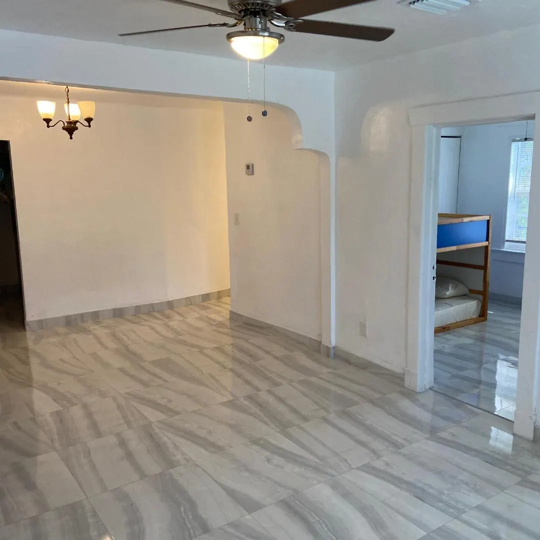 Hostel Parnasus Wynwood Miami