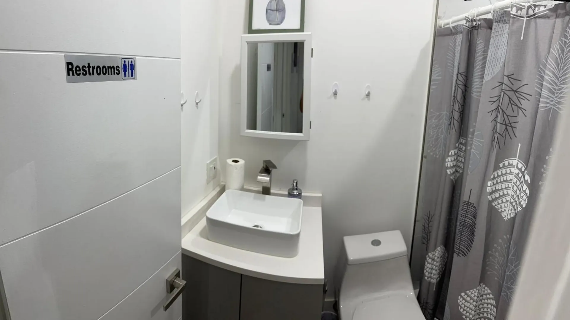 203 Shared For Men Comfortable, Affordable Hostel *