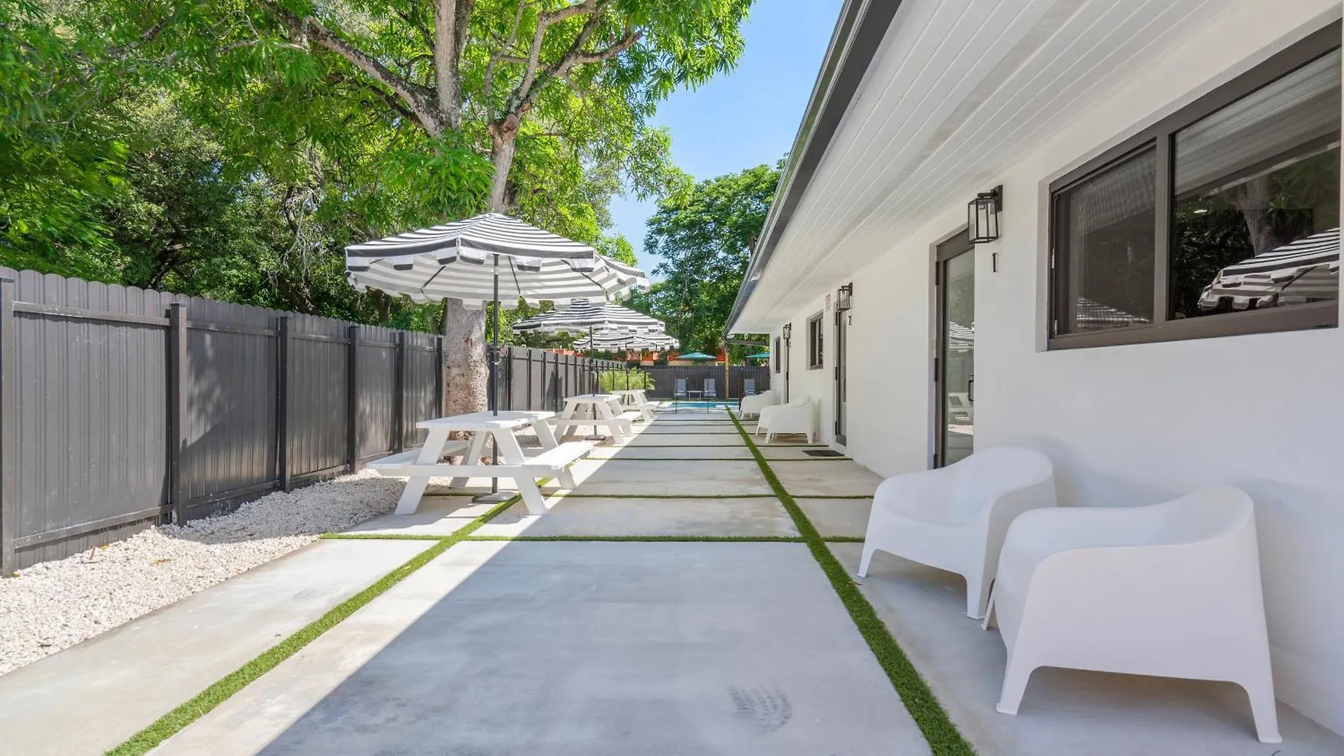 Heart Of Wd Pool & Close To Beach Miami
