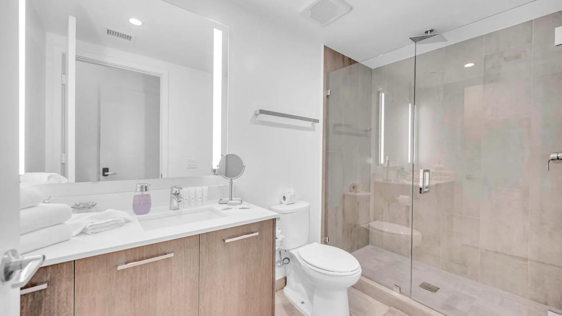 Penthouse Unit In The Heart Of Appartement *